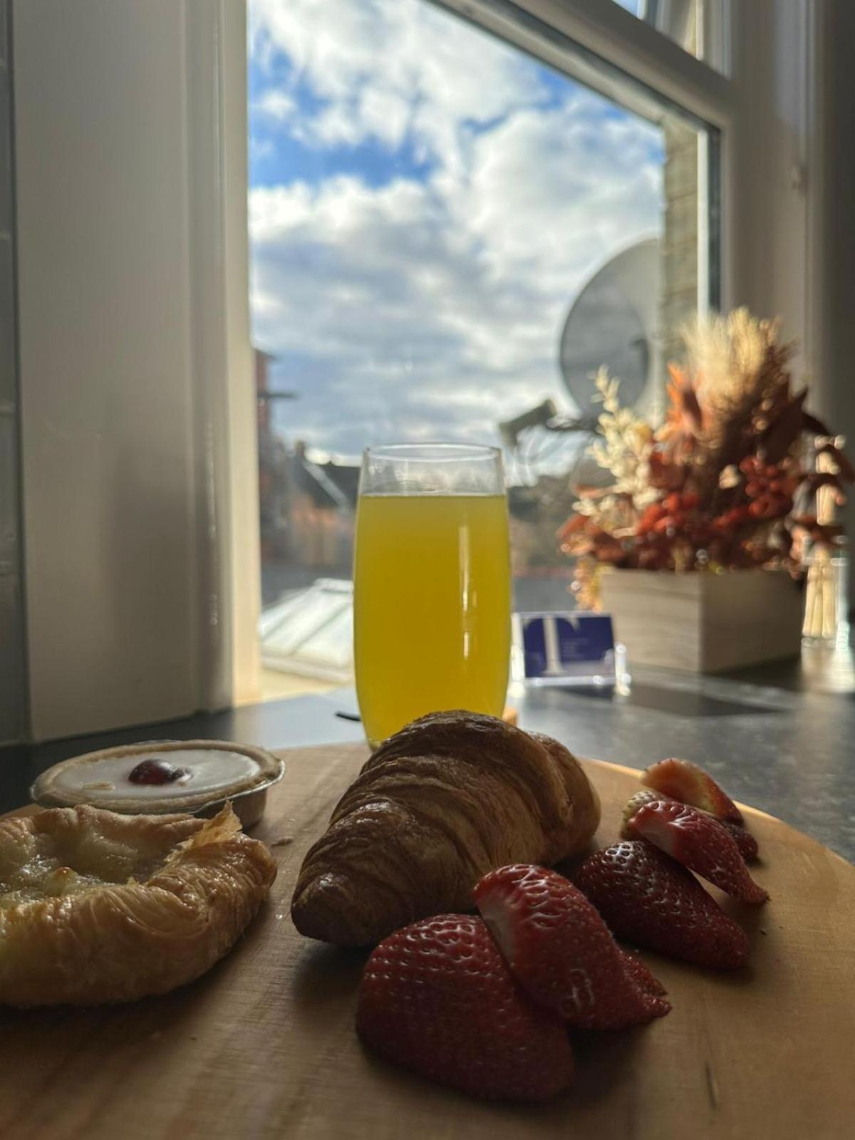 Cambridge Central Rooms - Tas Accommodations Екстер'єр фото