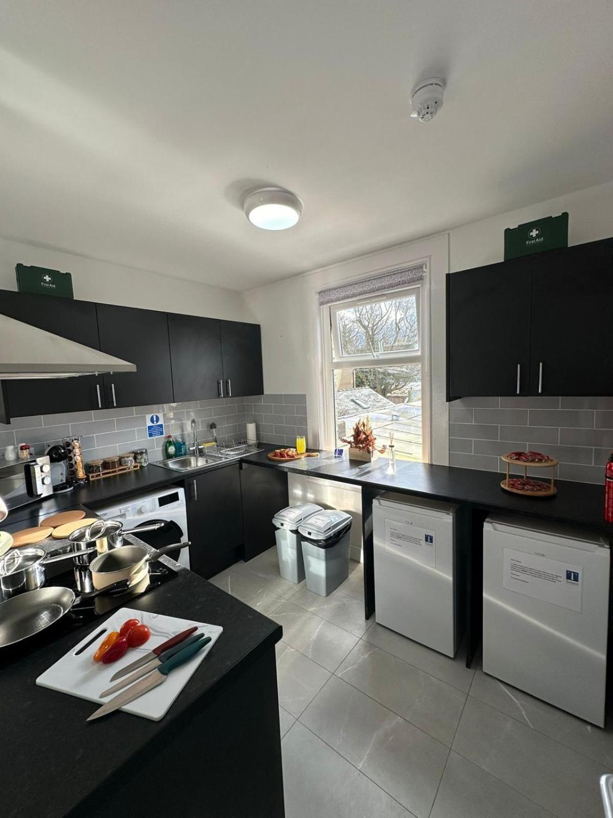 Cambridge Central Rooms - Tas Accommodations Екстер'єр фото