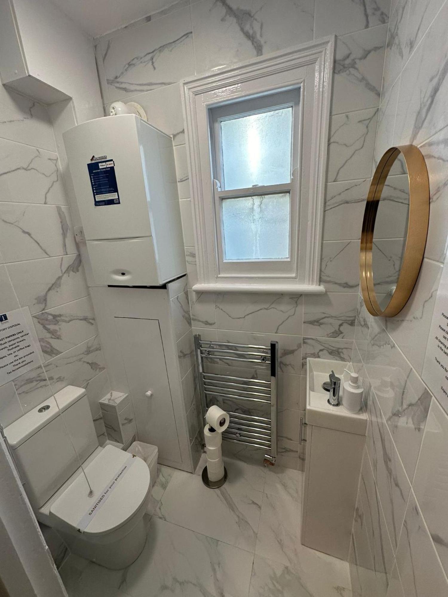 Cambridge Central Rooms - Tas Accommodations Екстер'єр фото