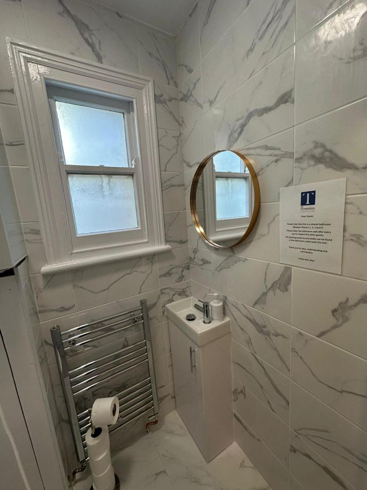 Cambridge Central Rooms - Tas Accommodations Екстер'єр фото