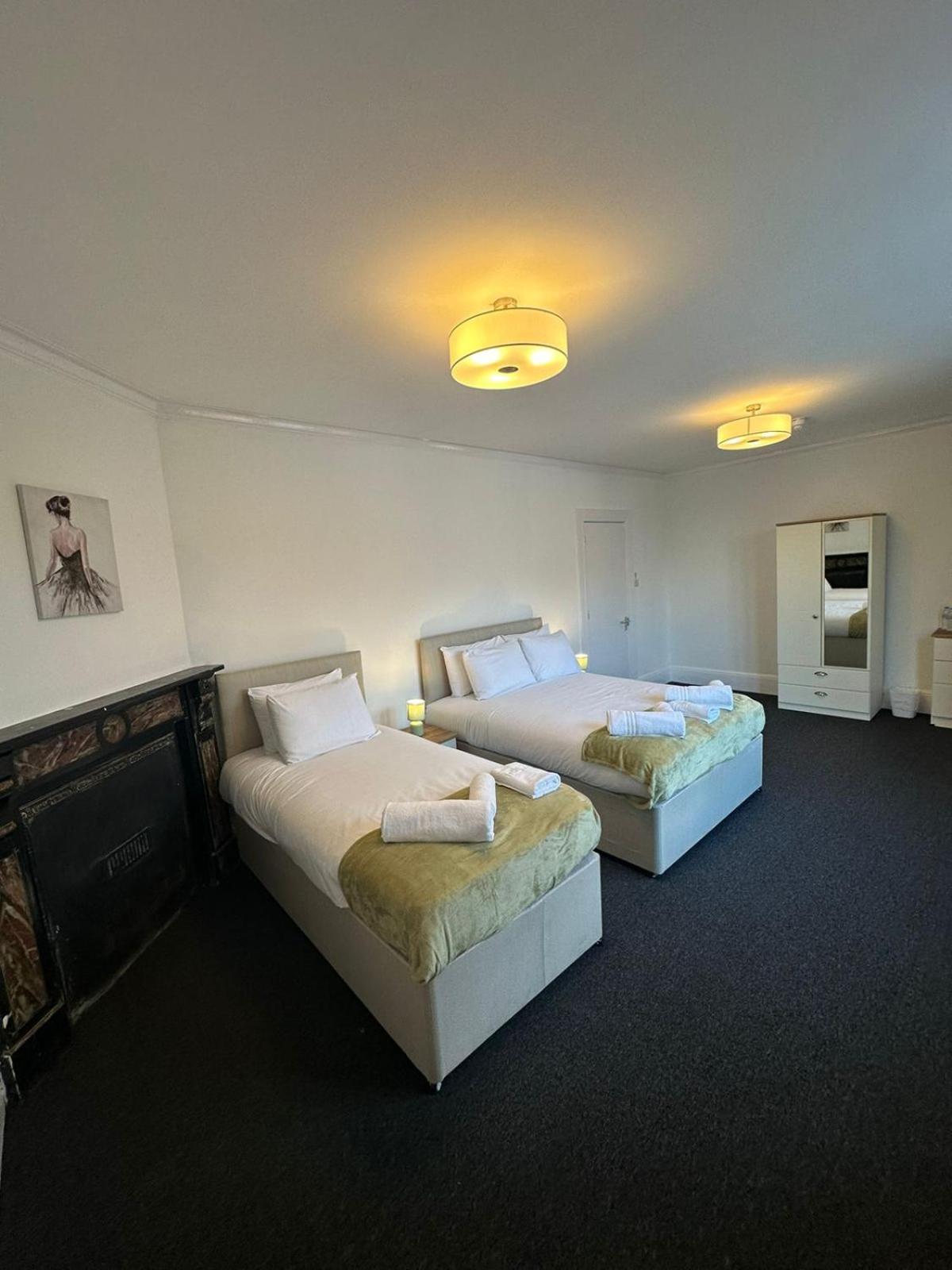 Cambridge Central Rooms - Tas Accommodations Екстер'єр фото