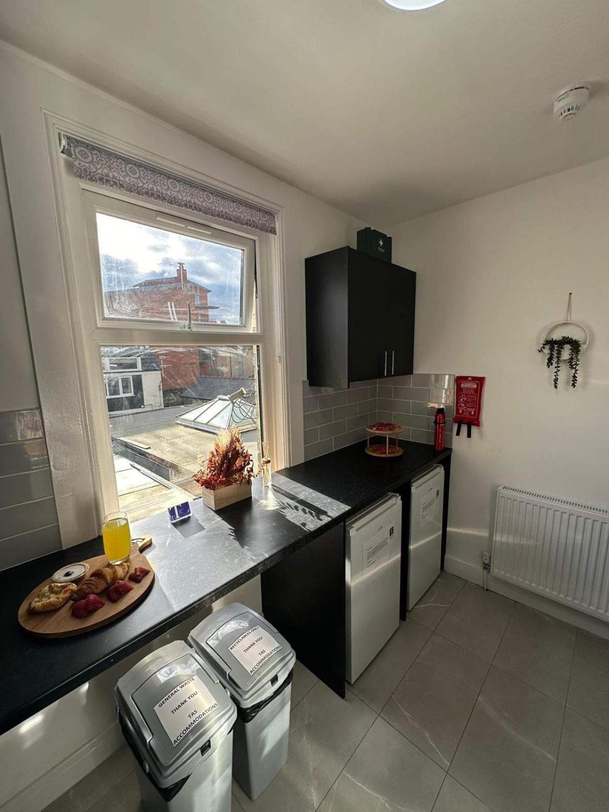Cambridge Central Rooms - Tas Accommodations Екстер'єр фото