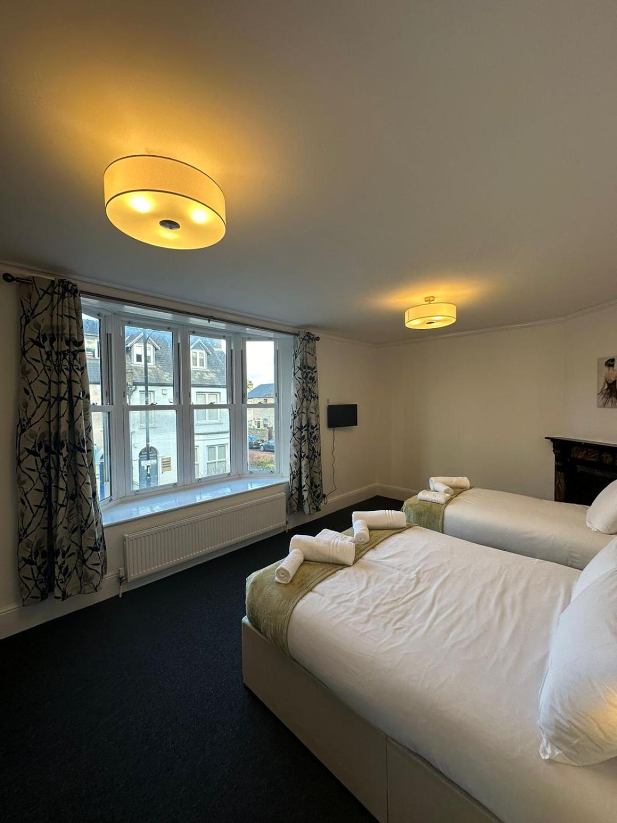 Cambridge Central Rooms - Tas Accommodations Екстер'єр фото