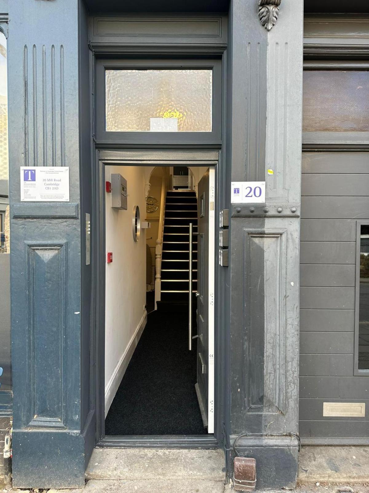 Cambridge Central Rooms - Tas Accommodations Екстер'єр фото