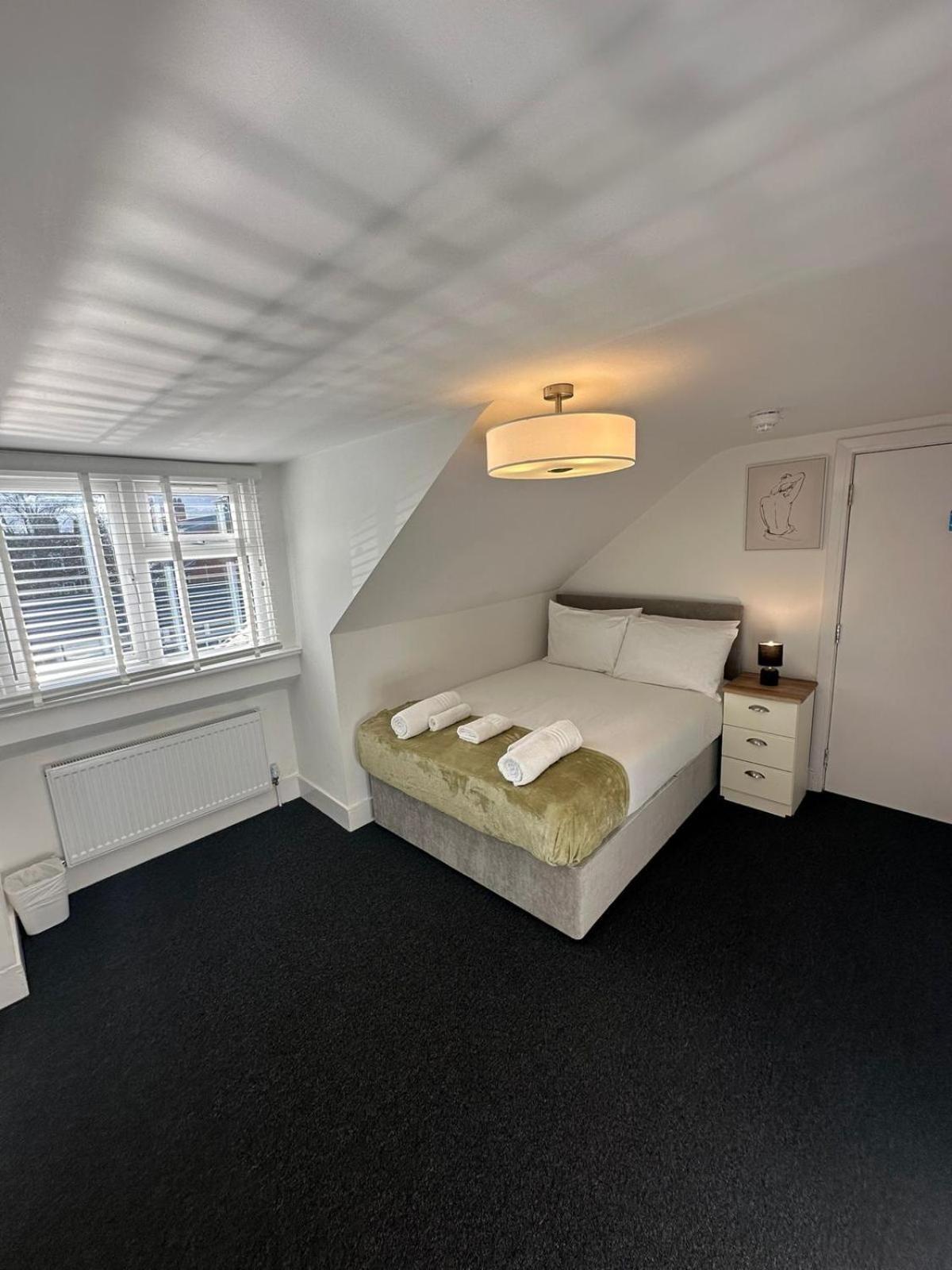 Cambridge Central Rooms - Tas Accommodations Екстер'єр фото